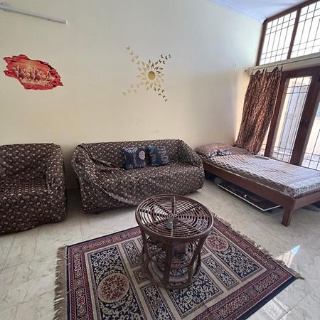 Birds Nest Bed and Breakfast New Delhi Buitenkant foto